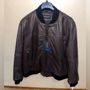 ANDREW MARC MacNeil Brown Leather Bomber Size:XXL.  NEVER WORN